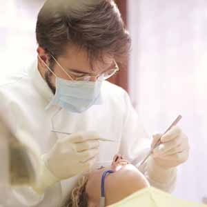Why Oral Surgeon in San Bernardino Best for Dental Implants